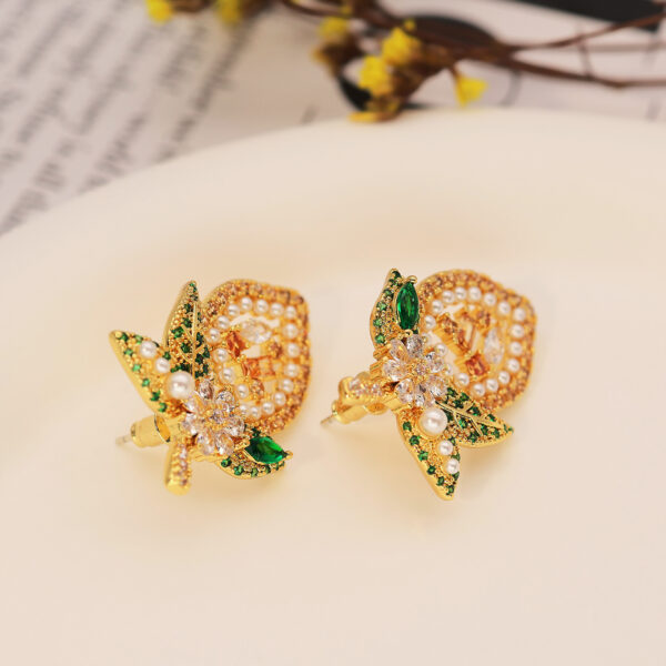 Heart Shaped Sweet And Simple Temperament Geometric Personality Retro Gold Earrings For Women - Image 5